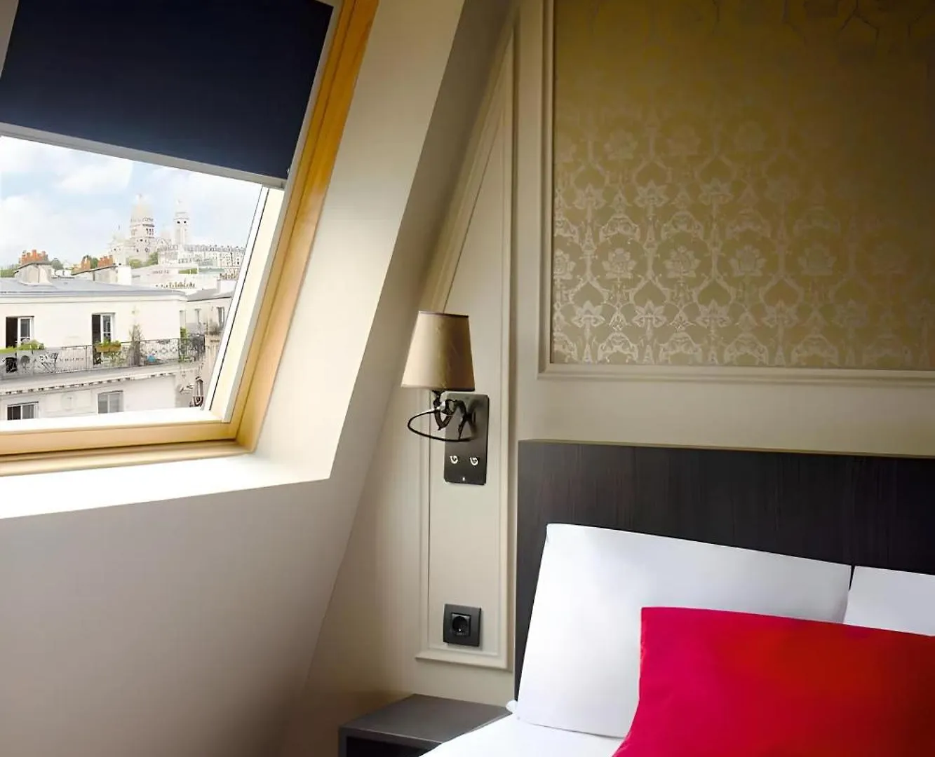 Hotel Le Montmartre Saint Pierre Paris