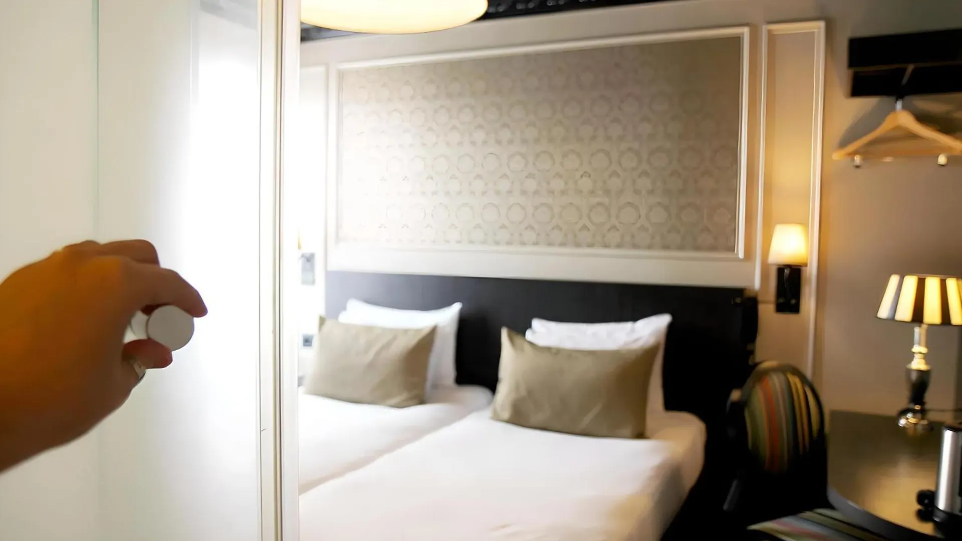 Hotel Le Montmartre Saint Pierre Paris