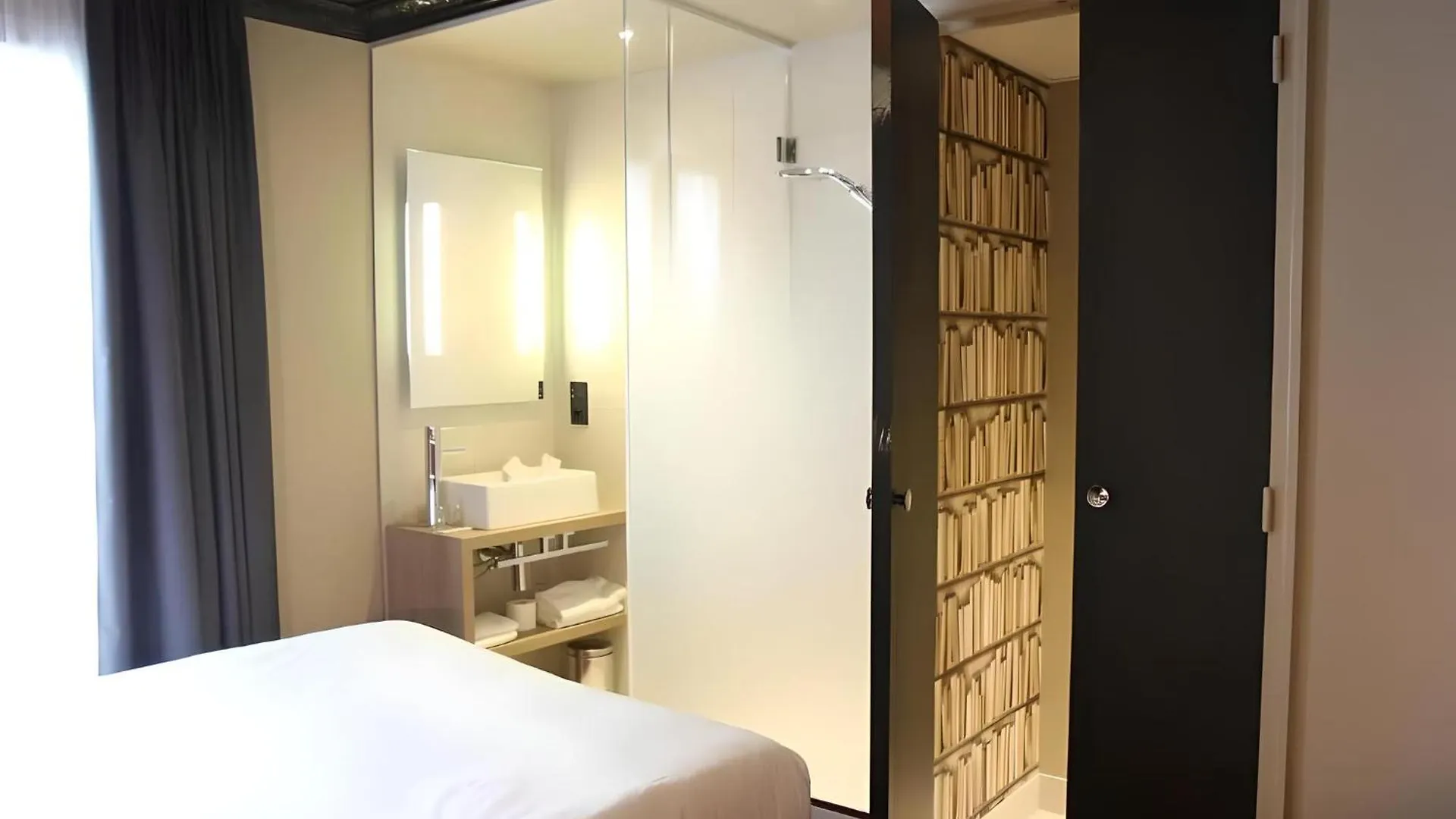 Hotel Le Montmartre Saint Pierre Paris 3*,
